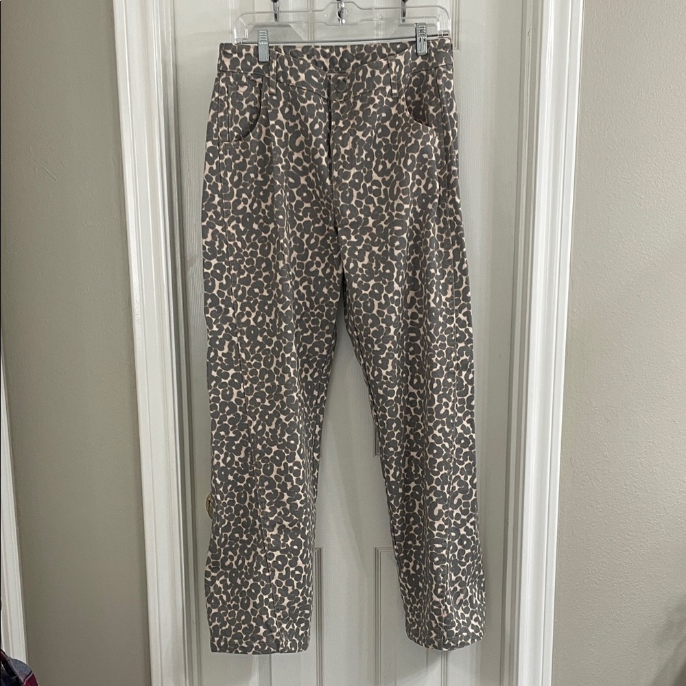 Wild Fable Leopard Print Women’s Jeans Size M